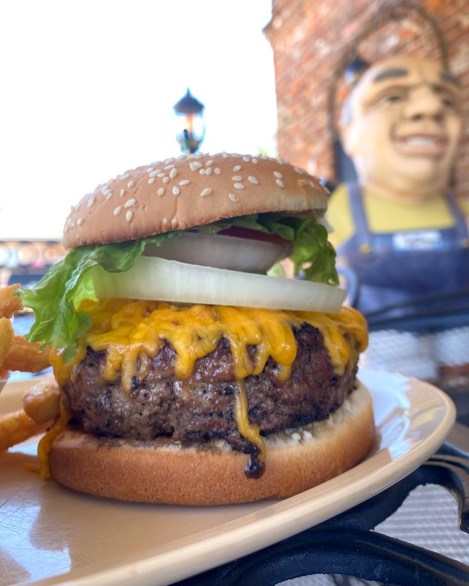 TheHarborBNG's tweet photo. What is more perfect than football, burgers, drinks, and nice Louisiana weather? NOTHING.
Come enjoy this weekend at the Harbor Bar & Grill in Metry 😉
🐯 LSU vs Auburn for 6:00 pm
⚜️ Saints vs Vikings for 8:30 am
#theharborbng #metry #metairie #neworleans #bar https://t.co/RSYtelxlWY