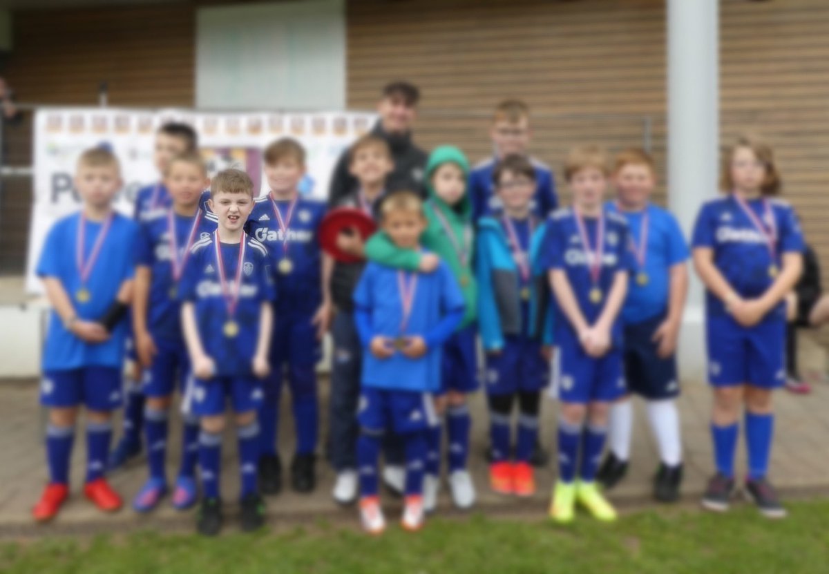 Riley took part in the Bradford Disability Tournament last weekend in Bradford⚽️

ᴛʜᴇ ᴛᴇᴀᴍ ᴄᴀᴍᴇ 2ɴᴅ 💛💙

so proud of all the lads.

#lufc #mot #alaw #LeedsUnited