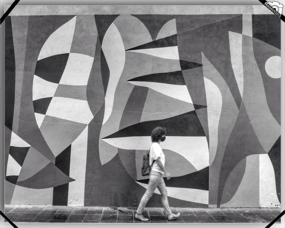 Moises_Valls's tweet photo. El arte está en todas partes.
Valencia in Black &amp; white.
#blackAndWhite #blackAndWhitePhotography #FotografiaBlancoNegro #blancoynegro #photography
#FotografiaCallejera #streetphotography #streetphoto #BlackWhiteStreet #BWStreet #Valencia #ValenciaStreet
#fnacfotomobile22 https://t.co/j3gNm1onIw