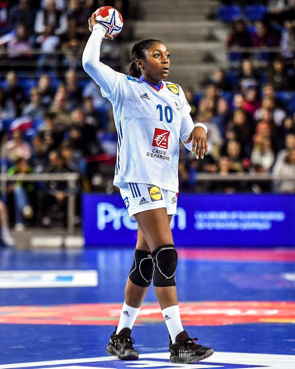 Zaadi Grâce tweet media