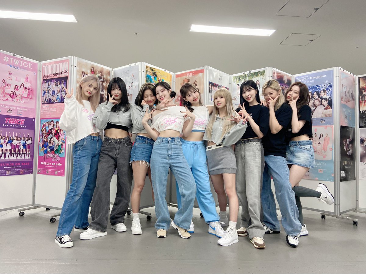 TWICE JAPAN OFFICIALさんの投稿画像