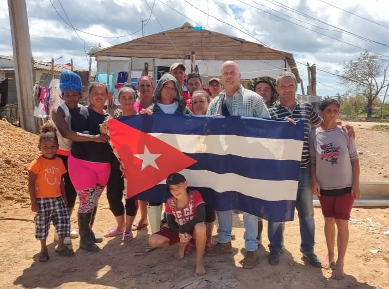estará mi #Cuba herida, pero jamás vencida !!💪🏼❤️🇨🇺 Saldremos 🌈adelante.. #FuerzaCuba