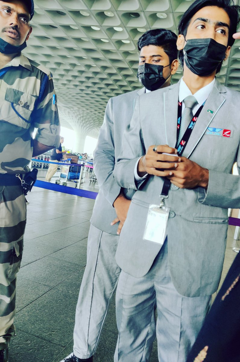 alia2044's tweet photo. @RahulGandhi Girl in medical emergency Abused by Male 
@cathaypacific mgr Leroy Mascarenhas @ T2 Mumbai Airport. Off loaded frm CX2660 on Sep 27. Now suffering PTSD In hospital. No response frm 
@cathaypacificIN /@makemytrip. No home. No money. No rebook/ refund. Pls Help @NSVRC @MumbaiPolice https://t.co/hIQi16tjYP