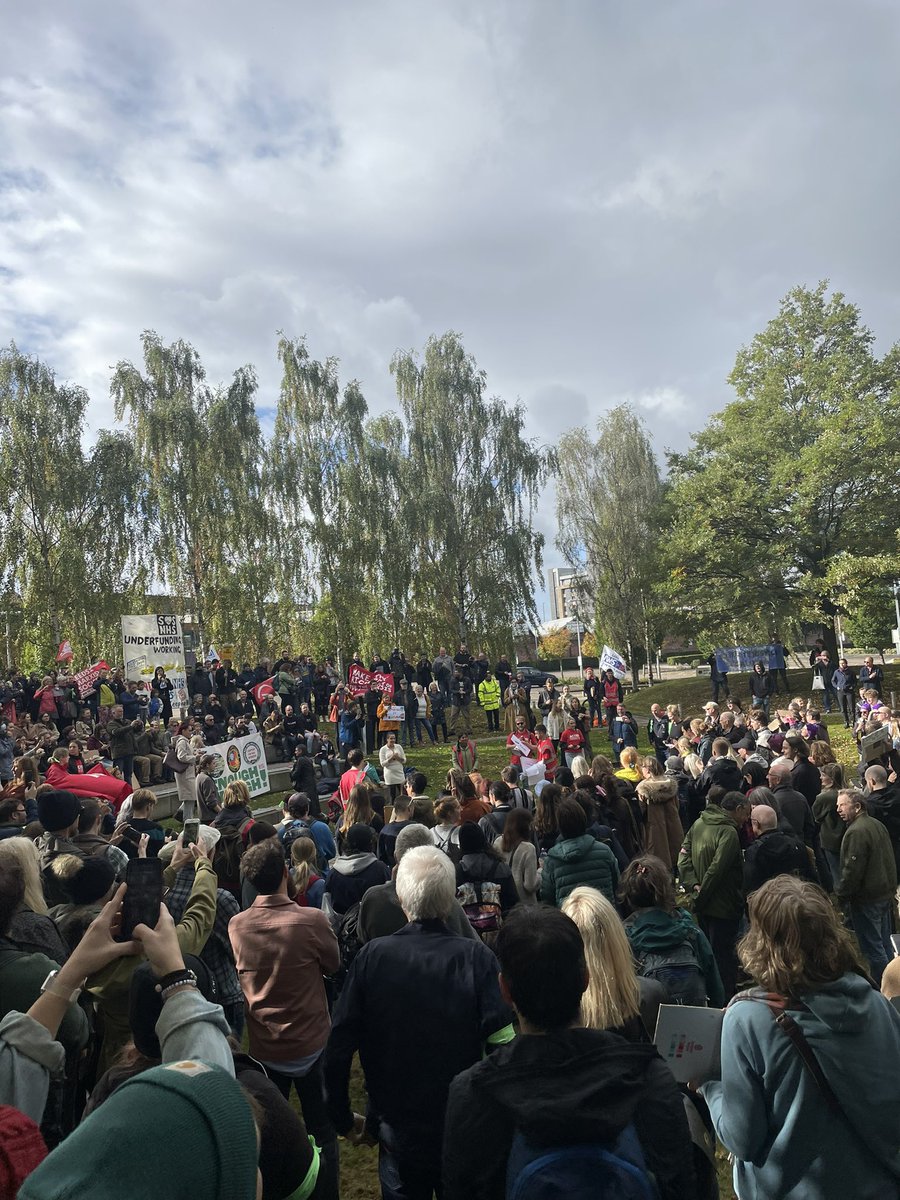 CharlieMai__'s tweet photo. Unity is the best feeling. Together we are more powerful #EnoughIsEnough https://t.co/ViFJVF0e63