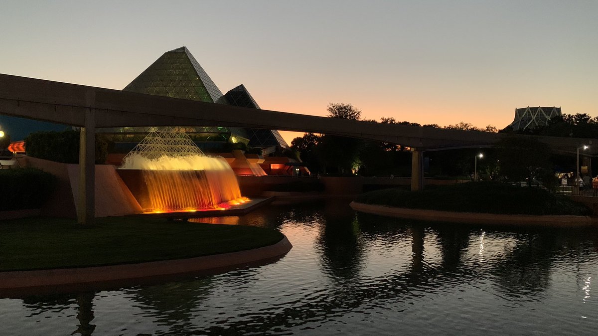 akal927's tweet photo. @DisneyParks Happy birthday Epcot!  I just took this last week 😍 https://t.co/9t5boBOZno