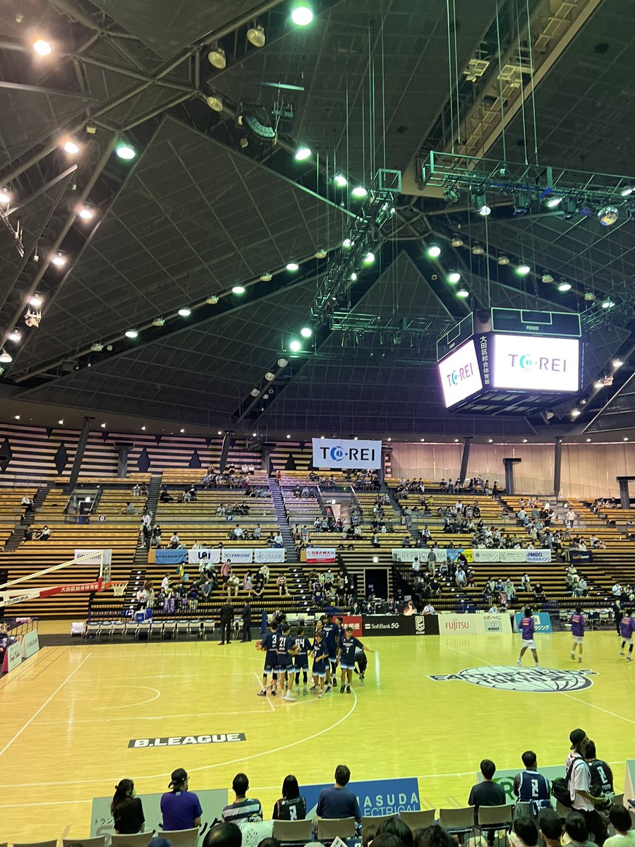 LULU89328263's tweet photo. 開幕戦はトップスポンサー
#TOREI さんこと
#東京冷機工業株式会社 の冠ゲーム
クラップが配布され
大人も子どもも…みんなで試合を盛り上げました🏀

#アスフレ
#GoWinZ https://t.co/DeM1hChg5k