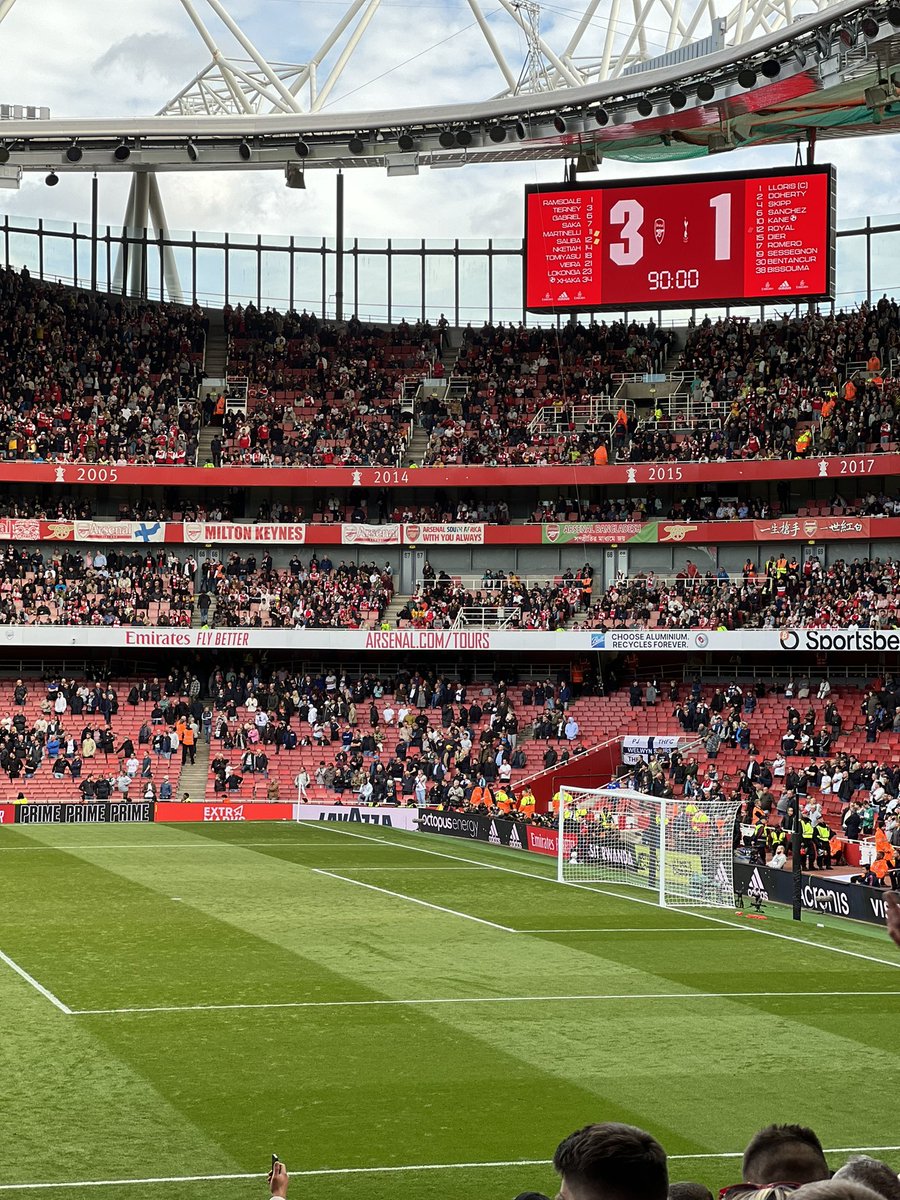 FT: Arsenal 3-1 Spurs: North London Is Red. North London Is Absolutely Red. North London Is Completely and Utterly and Absolutely Gloriously Red
