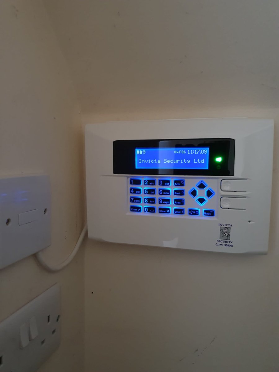 A old Yale alarm panel and sensors removed this morning.
A replacement Orisec WP 40 K 40 zone wireless panel and sensors reinstalled.
The customer now has the added option via a Wi-Fi module to receive alarm notifications and set / unset their alarm panel via their mobile device