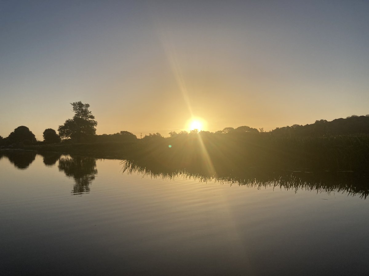 Spent the summer on the beach in #Albania. Now back on the water in time to get to where we want to be for Christmas before the <a href="/CanalRiverTrust/">Canal & River Trust</a> winter works close places en route for repair. Hope to see you along the way. If not, we’re always online at narrowboatcoffee.co.uk