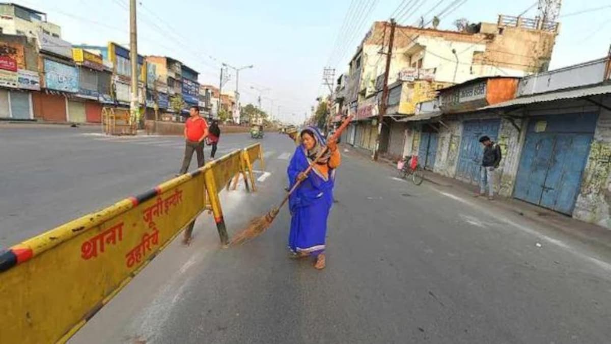 chef_lata's tweet photo. Indore emerged as the cleanest city of India for the 6th time in a row. Congratulations INDORE &amp; to all who put their efforts in it. #Indore #SwachhBharat2022 https://t.co/FbEYEvzot6