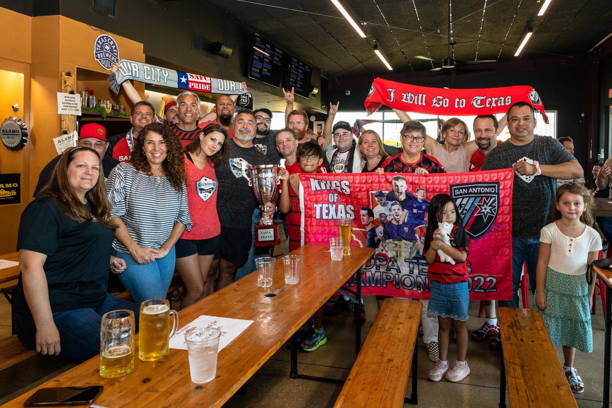 Crocketteers's tweet photo. See you for @SanAntonioFC kickoff at 6PM. #WatchParty at @AlamoBeerCo!
#FinishTheFight #Defend210 #KingsOfTexas https://t.co/XVnDrECct1