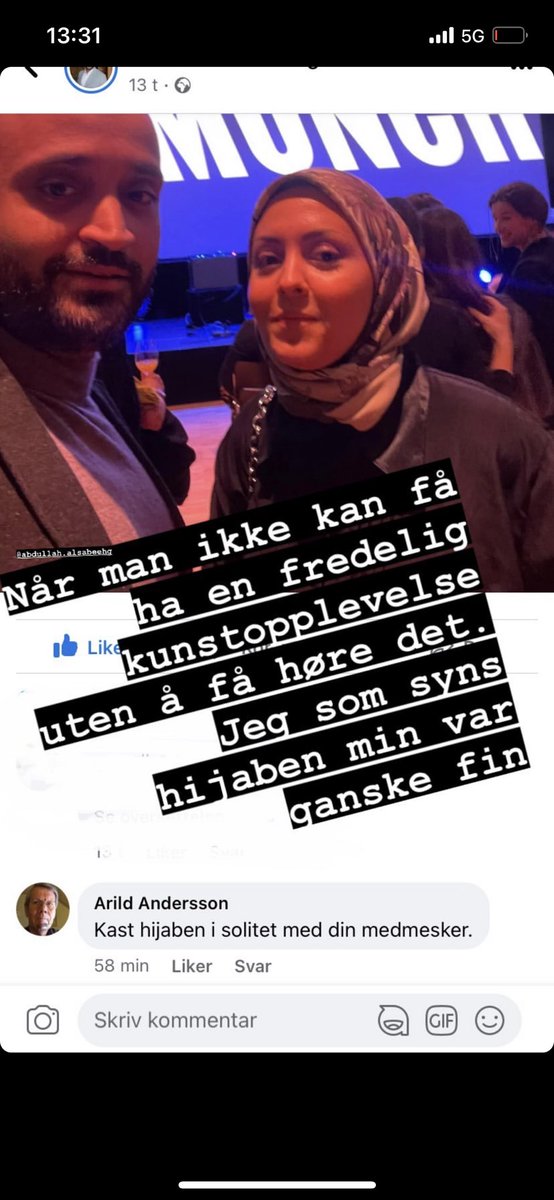 Kona svarer en eldre mannlig politiker