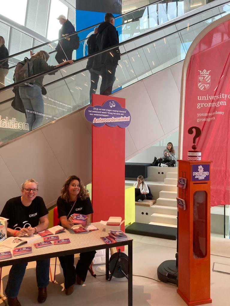 <a href="/YAGroningen/">Young Academy Groningen</a> at <a href="/ZpannendZernike/">Zpannend Zernike</a> at the <a href="/forum_groningen/">Forum Groningen</a>. Visit us to play a puzzle or ask scientists about anything you want to know!