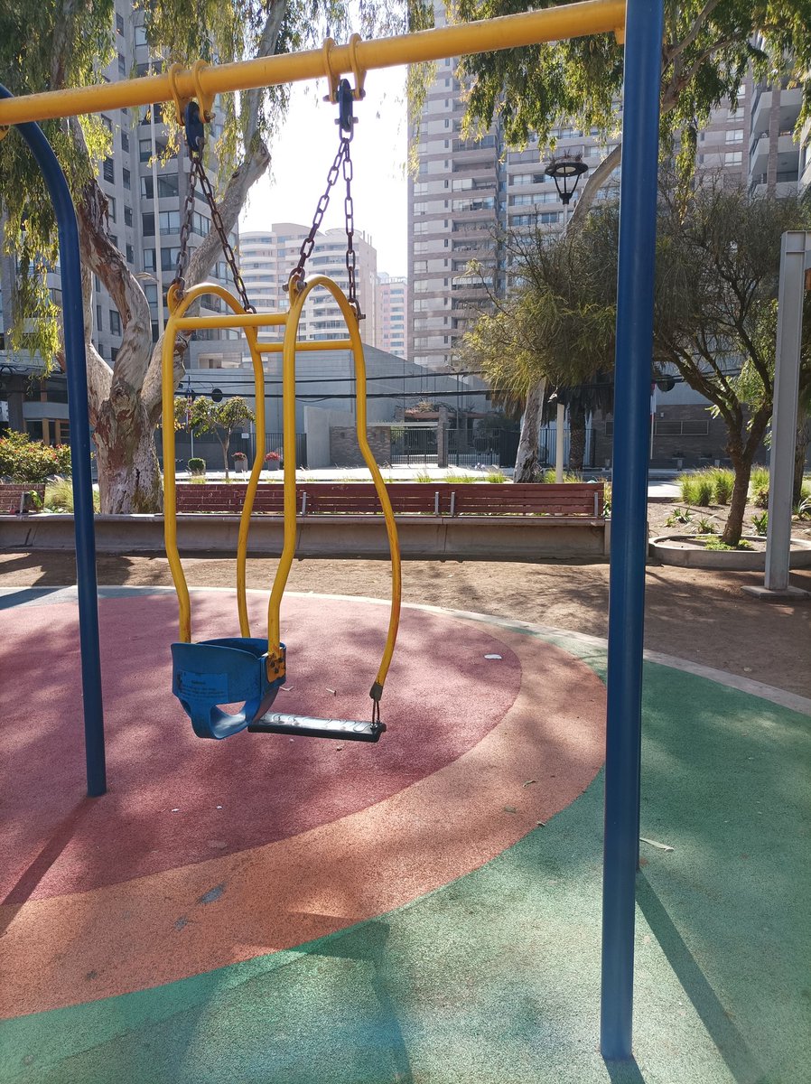 MichaelTabilo's tweet photo. PELIGRO falta de mantenimiento y reparación #ParqueBrasil #Antofagasta  @muniantof @jonathanplan9 #LaPerla... https://t.co/TSor5apn6P