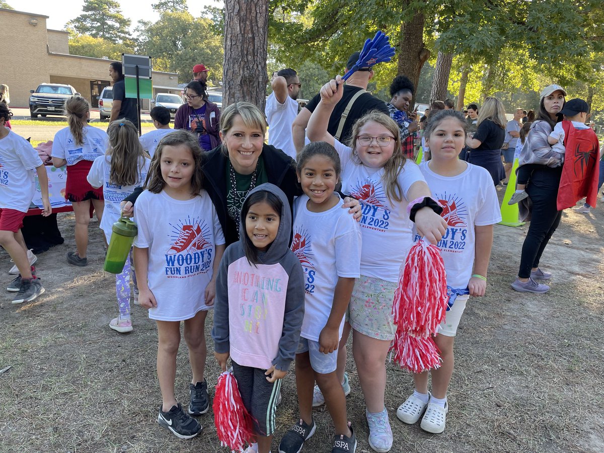 MrsSeibertWHE's tweet photo. We had SUCH a great day yesterday! 
First we had our Fun Run, then we had a popcorn and movie party to celebrate reaching our class fundraising goal! These kids are the best! @HumbleISD_WHE @HumbleISD #Boosterthon #FunRun #WHE https://t.co/ll8Ig9Cx79