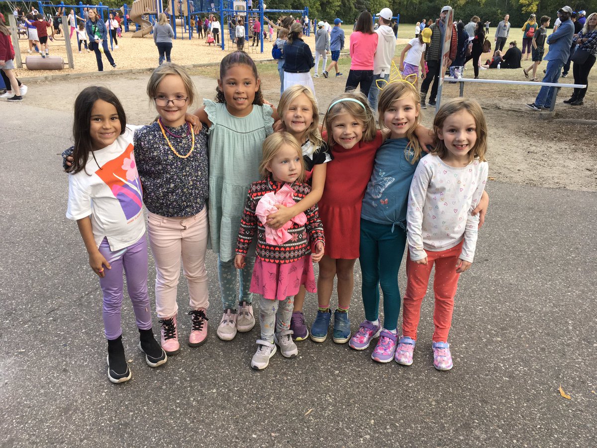 GleasonLakeWPS's tweet photo. Fall Festival! https://t.co/bnN1e0Geq5