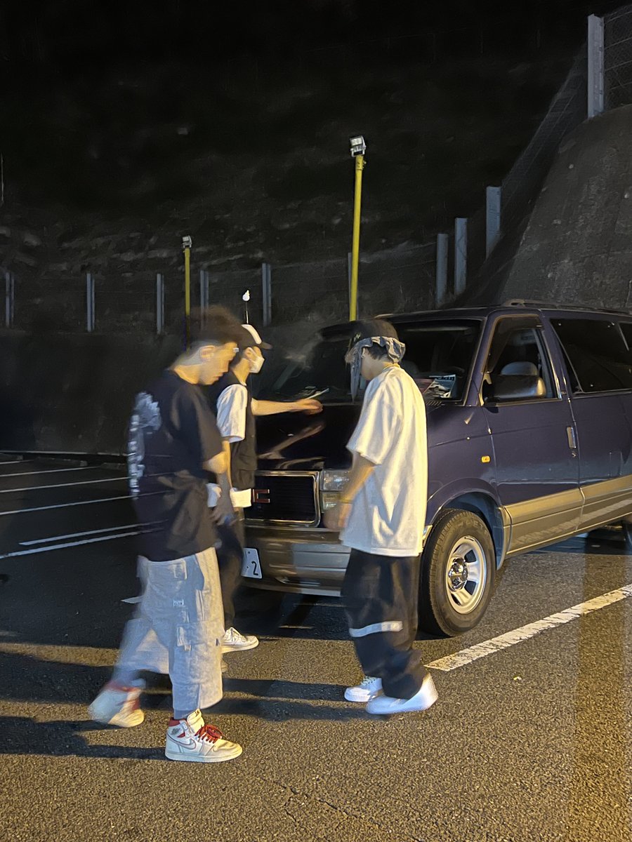 sf_fight2002's tweet photo. CHEVROLET ASTRO https://t.co/hVFYUdA2pQ