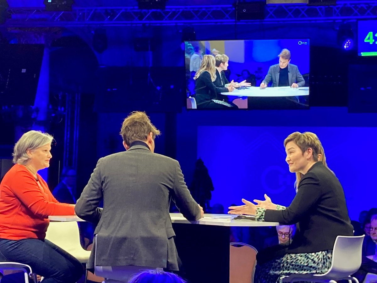 Novo Nordisk France (@novonordiskfr) on Twitter photo Notre Executive Vice President RH Monique Carter est présente à @canalCHAM et intervient à la table ronde « Retour à la vie active » autour de <a href="/ThomasFatome/">Thomas Fatôme</a> <a href="/AgierAlizee/">Agier Alizée</a> @asTUSZYNSKI et <a href="/junique_s/">Stéphane Junique</a> ! Un honneur pour notre entreprise de porter nos idées à cette belle convention ! Notre Executive Vice President RH Monique Carter est présente à @canalCHAM et intervient à la table ronde « Retour à la vie active » autour de <a href="/ThomasFatome/">Thomas Fatôme</a> <a href="/AgierAlizee/">Agier Alizée</a> @asTUSZYNSKI et <a href="/junique_s/">Stéphane Junique</a> ! Un honneur pour notre entreprise de porter nos idées à cette belle convention !