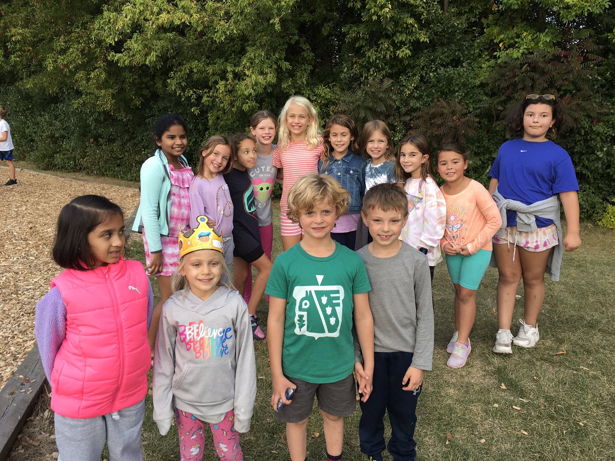 GleasonLakeWPS's tweet photo. Awesome Fall Festival! https://t.co/IWLDwbXzsV
