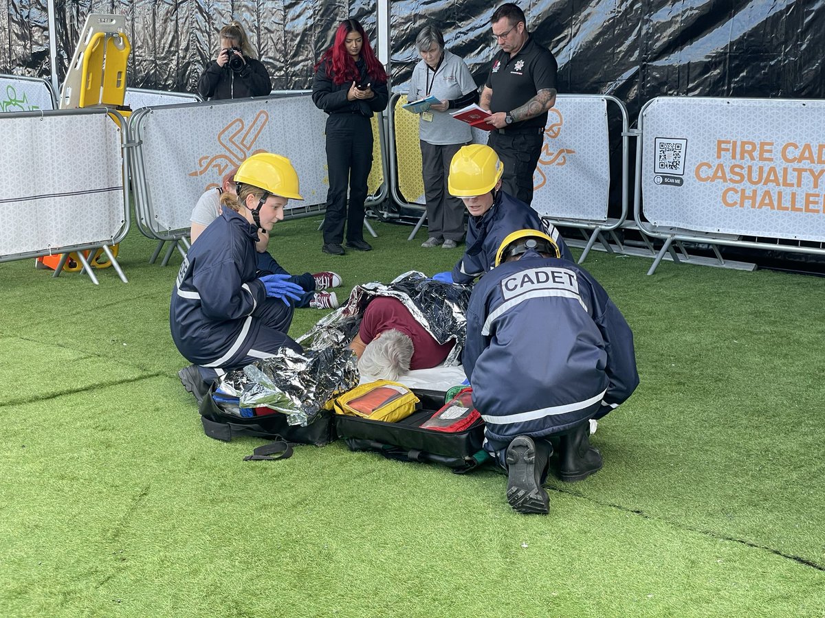 Droitwich Fire Cadets tweet media