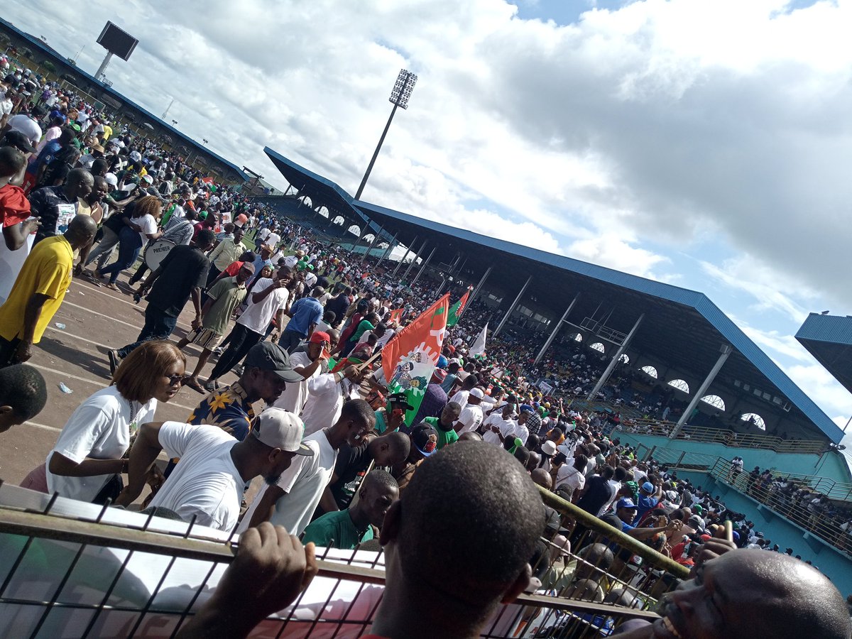 Eddyfresh911's tweet photo. Live at Warri city stadium
The love and support for Peter Obi is organic
#PeterObiForPresident https://t.co/l3XVykKeCr