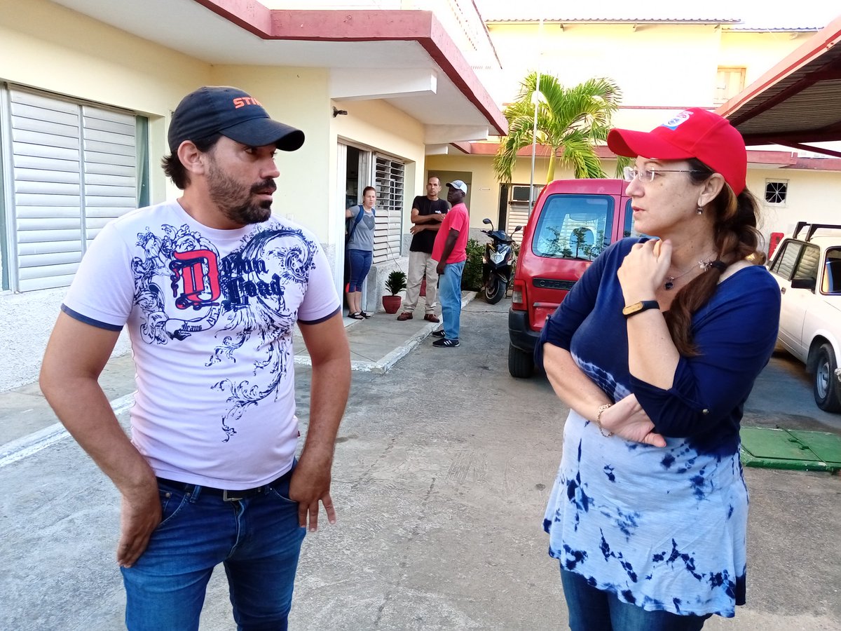 Desde Pinar del Río,el Secretariado del Sindicato Nacional de Trabajadores de las Comunicaciones, informática y la electrónica,felicita a los trabajadores de Radio Cuba a los 27 años de creado. #CubaViveyTrabaja @CubaCentral <a href="/UlisesGuilarte/">Ulises Guilarte de Nacimiento</a> <a href="/MINCOMCuba/">Ministerio de Comunicaciones Cuba</a>