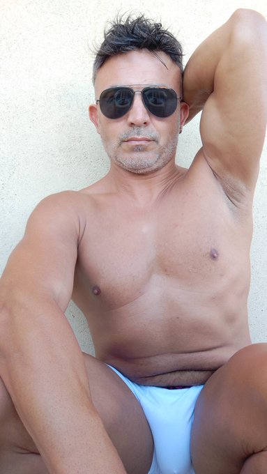 Hi dear this is my new Twitter account dedicated to homosexuals and bisexuals! :-)  Ciao cari questo<a href="/tag/balls"class="tags"><span>#balls</span></a><a href="/tag/gay"class="tags"><span>#gay</span></a><a href="/tag/cock"class="tags"><span>#cock</span></a><a href="/tag/boxershorts"class="tags"><span>#boxershorts</span></a><a href="/tag/machosheteros"class="tags"><span>#machosheteros</span></a>