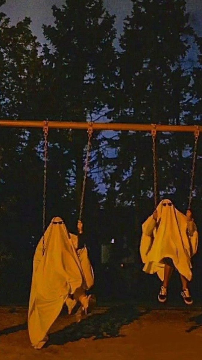 kazeverdeen's tweet image. — Livros para ler nesse mês de outubro para comemorar o Halloween; a thread