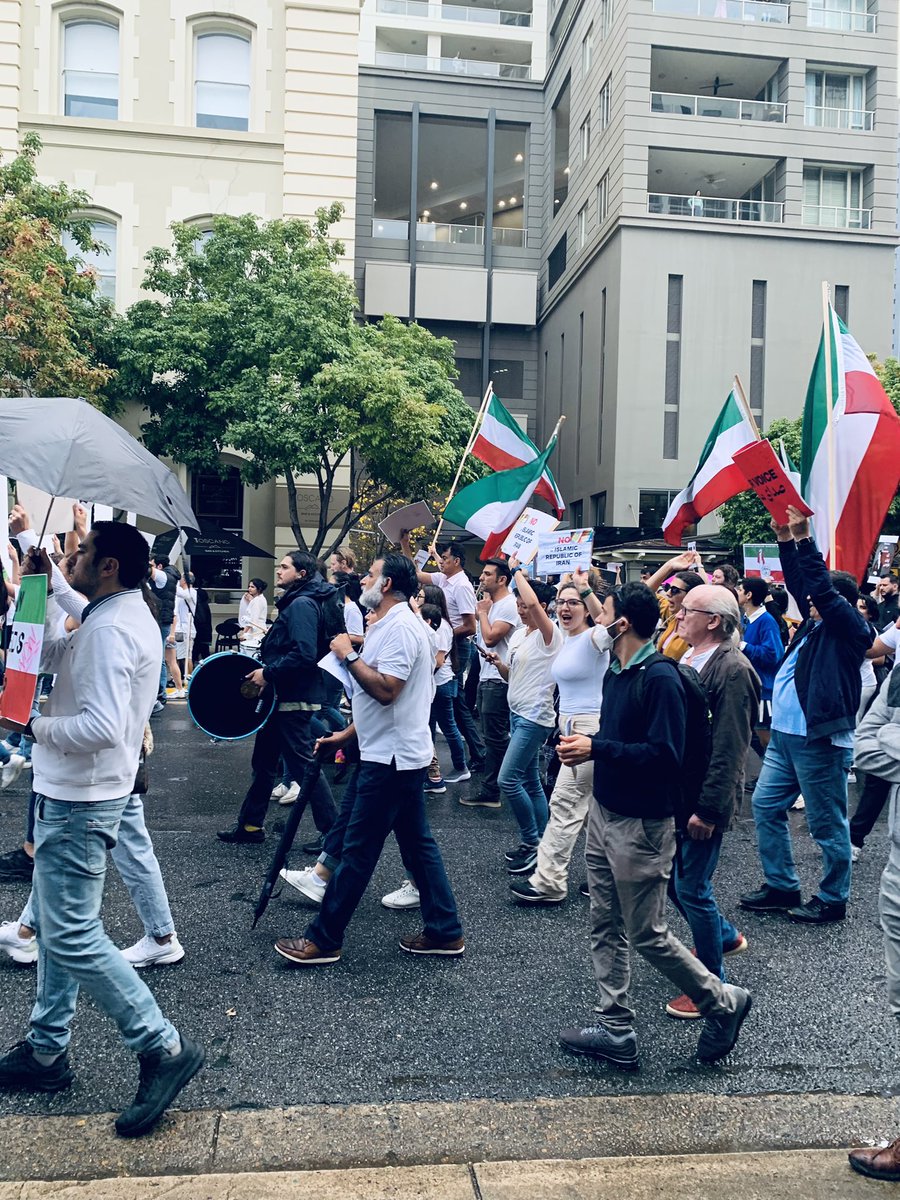 LGolafshani's tweet photo. #MahsaAmini Her Body, Her Choice; Free IRAN. Brisbane, Australia https://t.co/wY5DHU1FbM