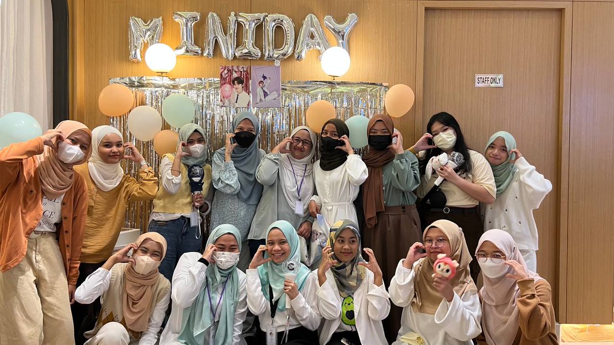 serimbubs's tweet photo. to everyone who have freed their time to join #FALLinMINHEE event today, thank you so much. no words could describe how happy I am to meet luvitys for the first time. I hope you guys had a good time at the event ♥️ sorry for any inconvenience caused 🙏🏻 https://t.co/GJ7kizINee