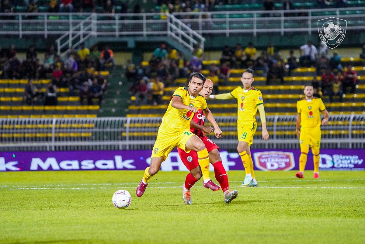 kda_fc's tweet photo. πΈ Sorotan foto separuh masa pertama menentang PJ City FC.
HT | KDA FC 0 - 0 PJ City FC
#KDAFC #PulunKedahPulun #SangKenari #BiarJasaJadiKenangan #2022season #ligasuper2022 #KDAPJC #LS19 https://t.co/BgRAeBafwn