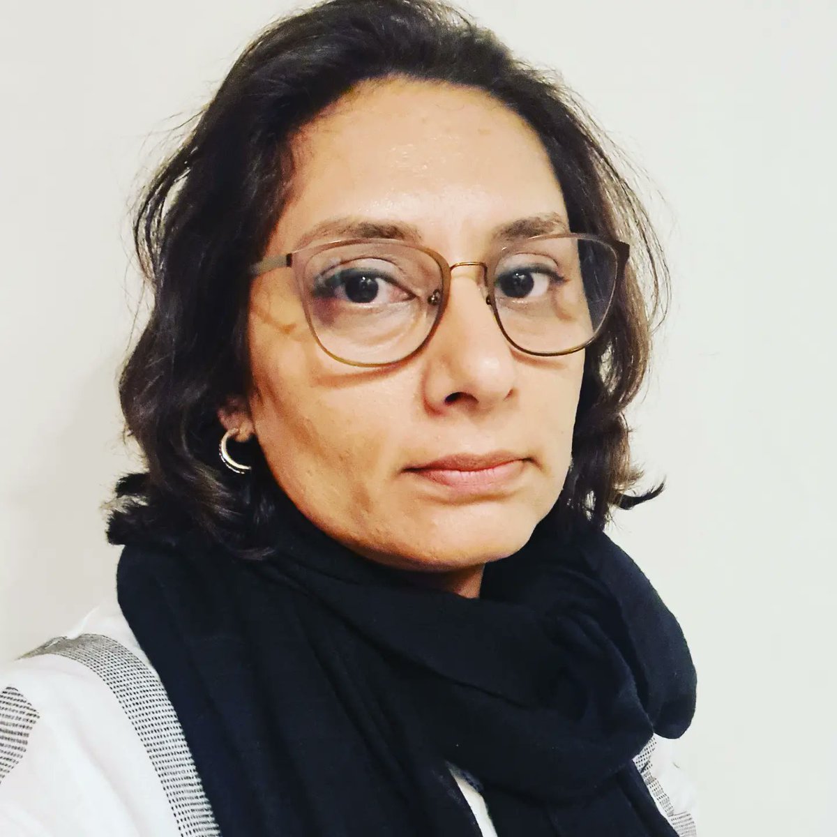 Hijab can only be a choice, it can never be forced on a woman. I stand in solidarity with my Iranian sisters who are risking their lives to be free of a theocratic regime that would rather kill a woman than see her with her head uncovered. #iran #hijab #womenandgirls #mahsaamini