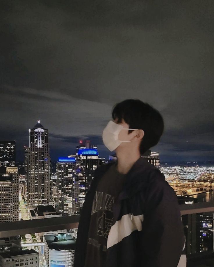 Happy Monthsary, love!! i love you so much🤗 sorry muntik ko nang makalimutan  :<