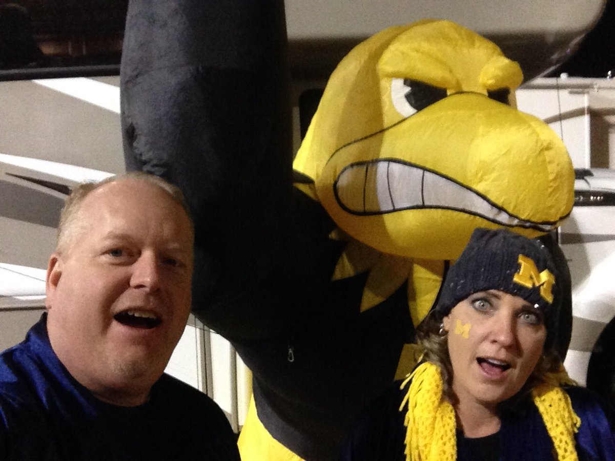 Robert Marshall tweet media