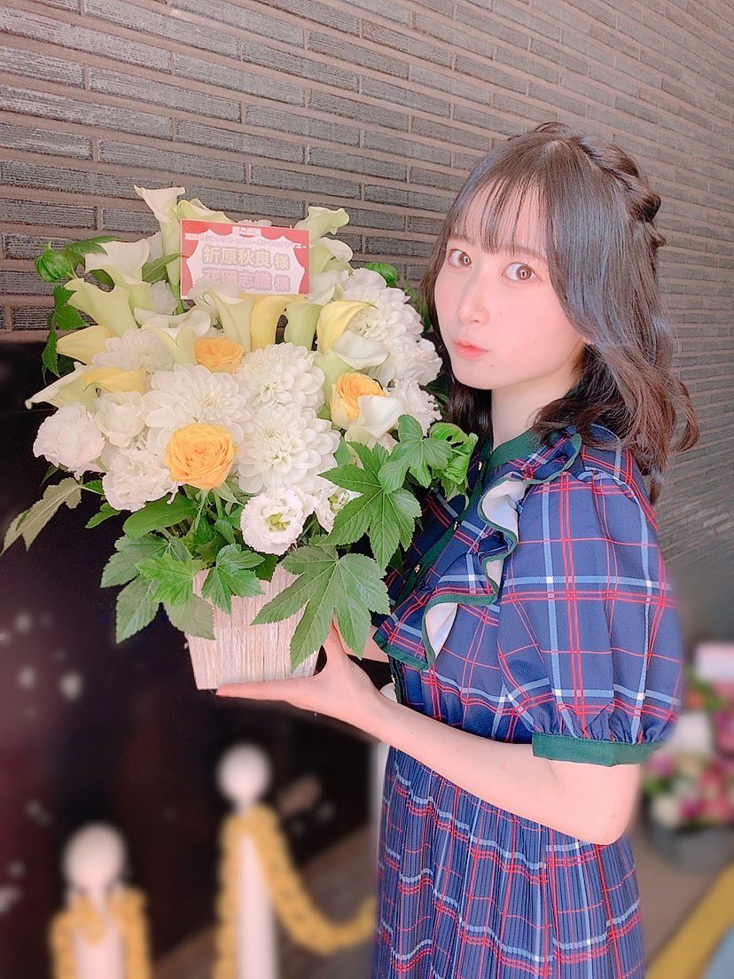 花岡志織 on Twitter 