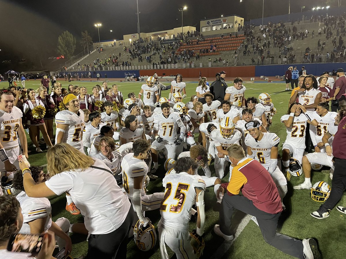 AurandBlueprint's tweet photo. Our @simi_football @svhspioneers learned 2 fight through lots of adversity…Injuries, Miscues, Next man up, Frustration, etc but….Found a way to win!!! 🏆Grinder game, D stepped up with some big stops in timely fashion! Way to go fellas #lessons #DonutsonaW #ready4next https://t.co/dDyN3Rg7H8