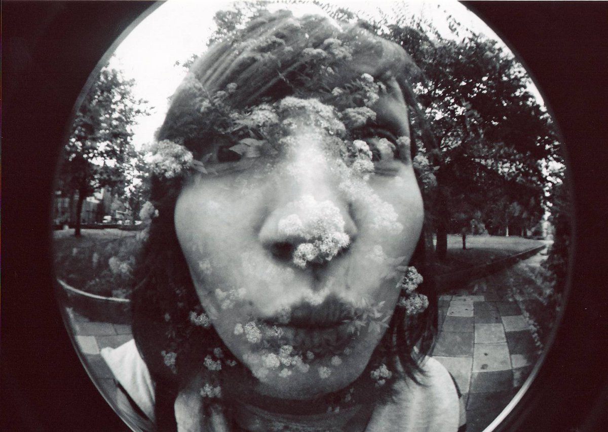 lomographyuk's tweet photo. Some fun facts about the Fisheye 2 camera. It takes 35 mm film and shoots 170 Degree fisheye view. You can do double exposures and it works super well for close-up shots! A must-have addition to your camera collection. Available now. #fisheyecamera https://t.co/wM8O4W4c88 https://t.co/B6KegtS2ux