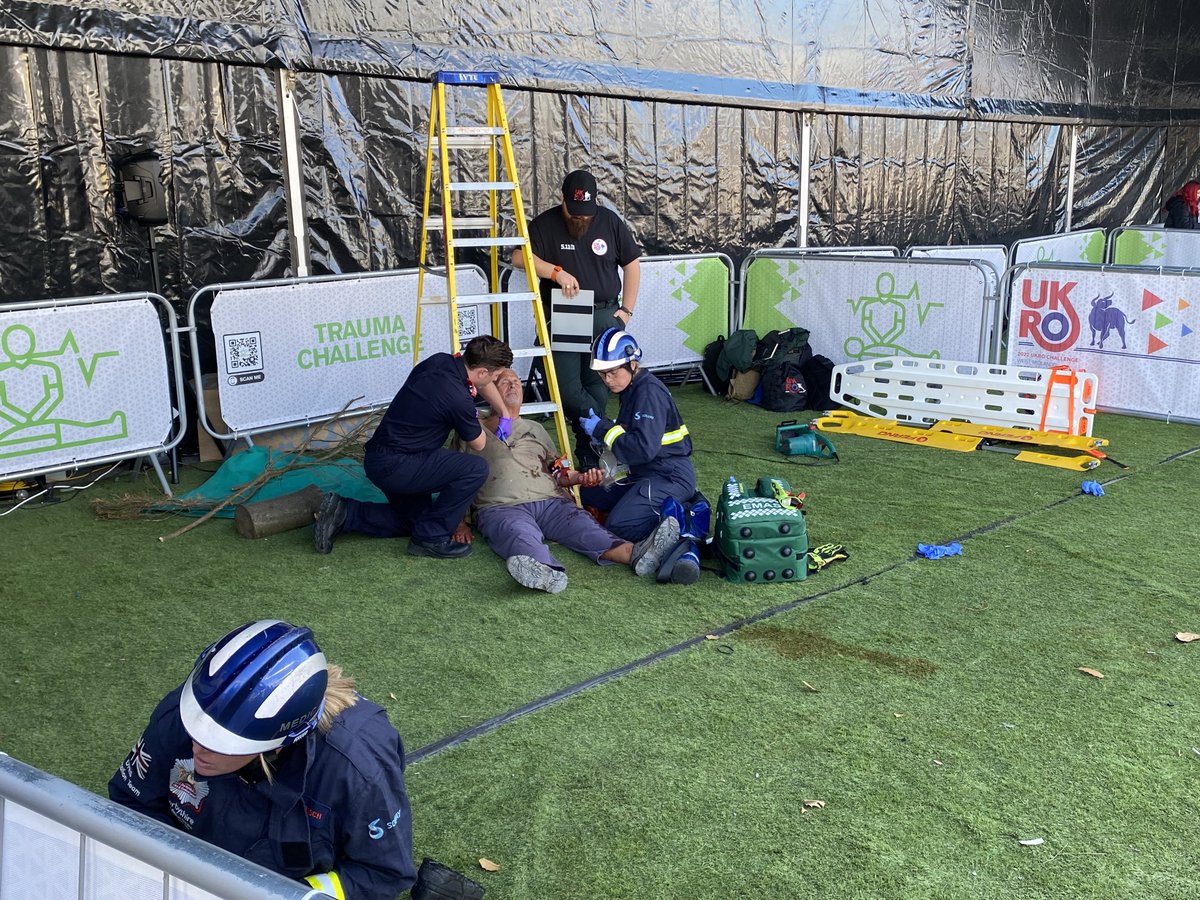 ⁦<a href="/DerbyshireFRS/">Derbyshire Fire & Rescue Service</a>⁩ Trauma 1 have a complex scenario today. Another great challenge ⁦@ukro2022⁩