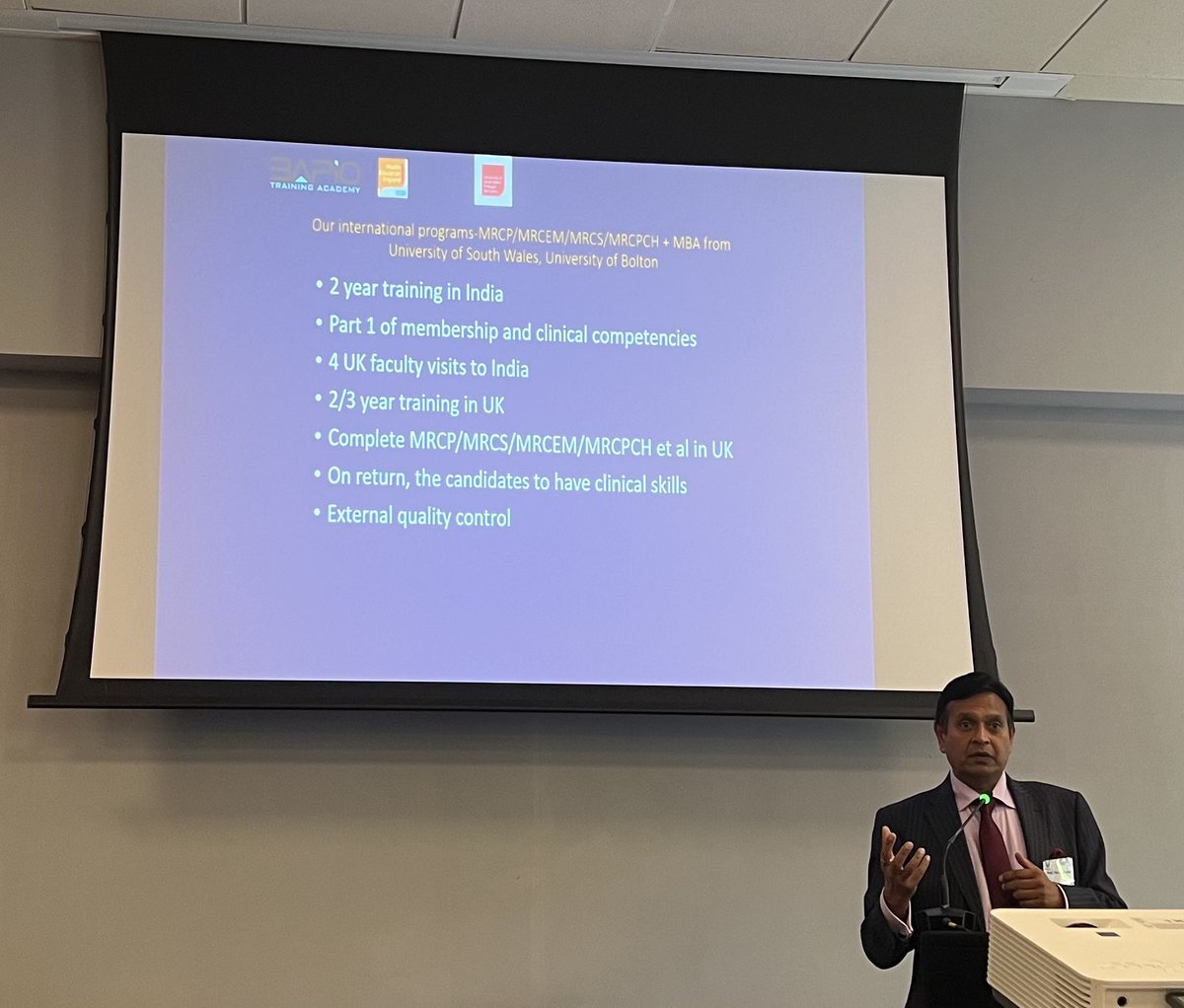 CNagpaul's tweet photo. @BAPIOUK:50k Drs in India can’t access postgrad education-innovative @BapioTA “2+2”programme of 2yrs UK-led virtual training in India, followed by 2yrs MRCP training in UK. Win-win providing NHS with workforce &amp; benefiting India with skilled returning postgrad Drs @ParagSinghal09 https://t.co/kRHgNC8X4i