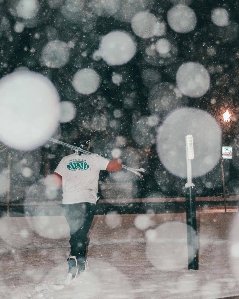 Loads of epic t-shirts, hoodies, stickers and other accessories available at highonpowder.com. 

Head over and check them out! ❄️👌🏼