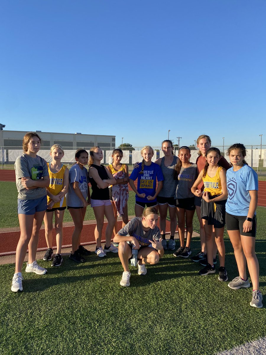 CrossSunnyvale's tweet photo. Great job this morning on our MS team run! We had 6 personal records crushed this morning! Thank you to those HS girls who showed up to help make our middle schoolers better! We are ready for DISTRICT! 1 week! #buildingthemachine https://t.co/Lr2EoWP3yJ
