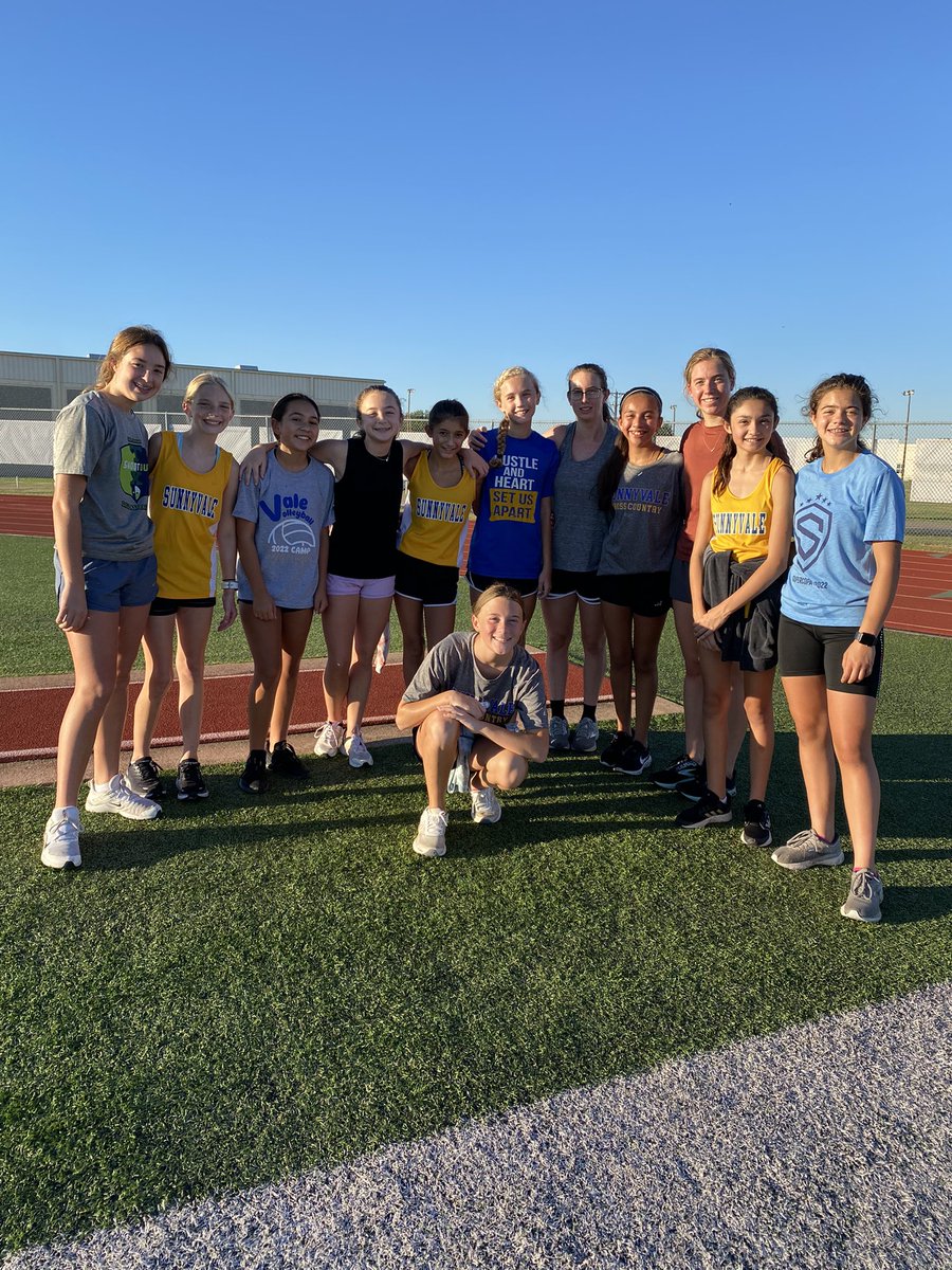 CrossSunnyvale's tweet photo. Great job this morning on our MS team run! We had 6 personal records crushed this morning! Thank you to those HS girls who showed up to help make our middle schoolers better! We are ready for DISTRICT! 1 week! #buildingthemachine https://t.co/Lr2EoWP3yJ