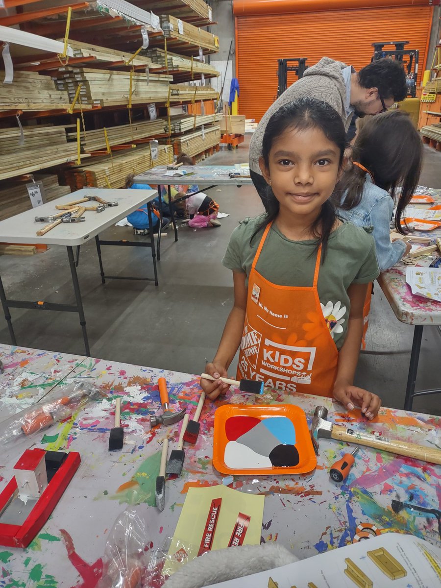 corey4159's tweet photo. Woo hoo! Awesome time here at 4159! The kids are always excited for the kids workshops!
@HomeDepotRoss @BrianMcL70 @TheeRyanKearns @alyssaholko @AmyDestein https://t.co/WRmDKIBTsY