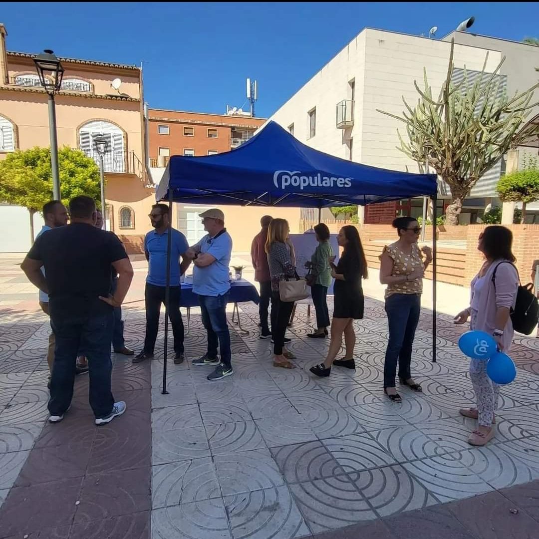 PPBonrepos's tweet photo. 💙 Gran acogida de la Carpa Informativa en nuestro pueblo. 💙

📢📢📢Aclarando las dudas de los vecinos, sus inquietudes, sus ideas,... 

🥰Pero sobre todo, recogemos el cariño de nuestro pueblo!!!! 

🌟 Mil Gracias a tod@s!!! 💪💪💪 https://t.co/f2xY5PBicX