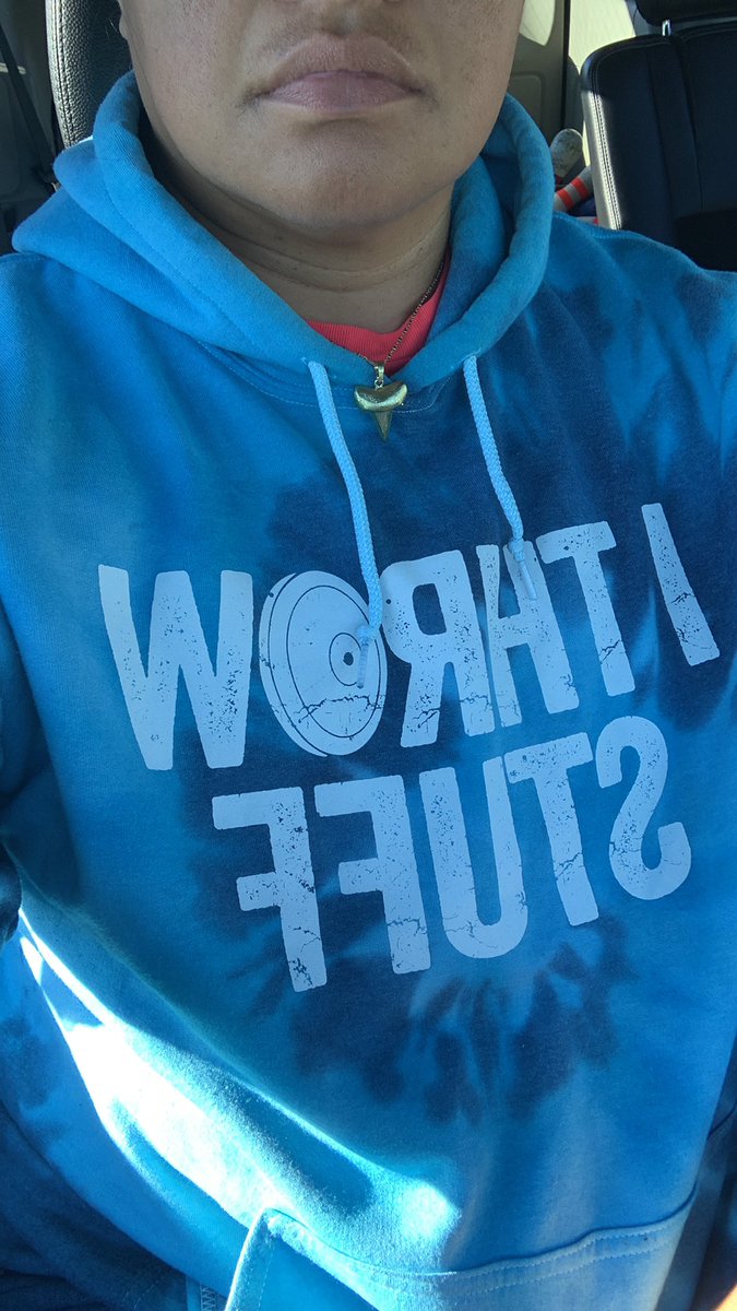 coachtulua's tweet photo. There’s nothing like stopping by a place I’ve never been to and people asking me about my sweatshirt.
#trackandfield #throw #coach #sharkstooth https://t.co/HkliozFqLC