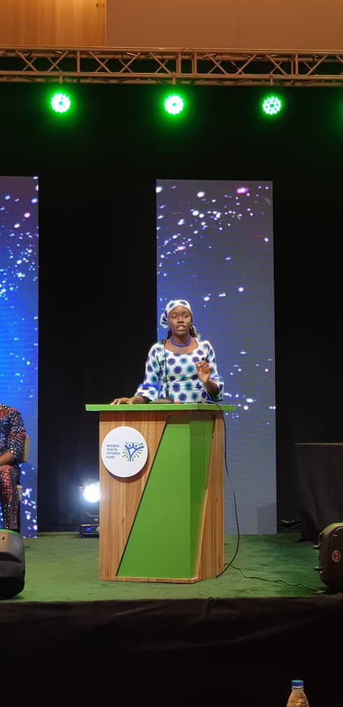 LEAPAfrica's tweet photo. "Leadership doesn't end at the tenure of a government" - first representative of the University of Benin at the grand finale of the @ng_youthfund Youth Leadership Debate

Join us at https://t.co/J56ha9jVSV

#thenigeriawewant https://t.co/0QsZVEKeC2