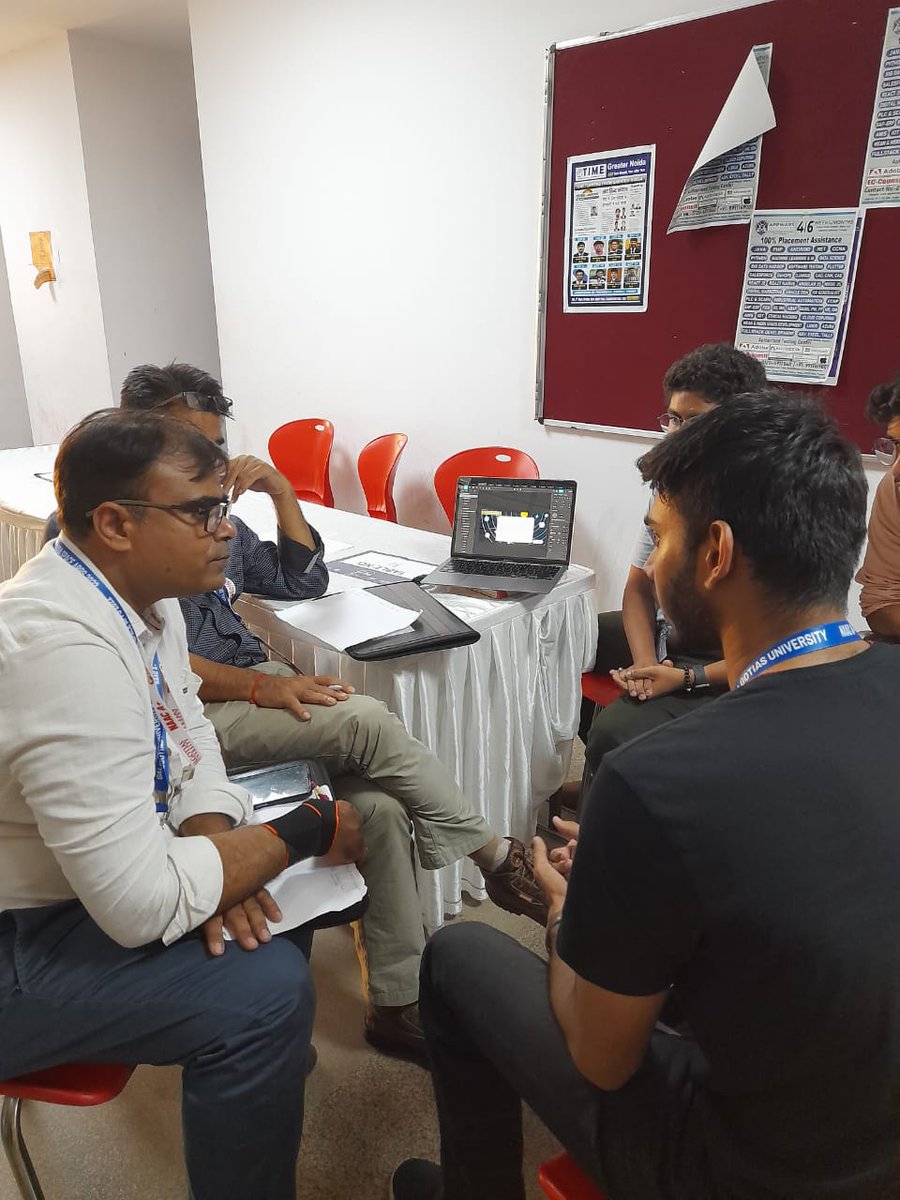 gucouncil's tweet photo. Some more glimpse of Nasa Space App Challenge Round one evaluation 🔥

@GalgotiasGU @DGalgotia @NASA 

#nasaXgalgotias #spaceAppsXgalgotias
#nasaspacehackthonXgalgotias https://t.co/aftEzzOJ0o