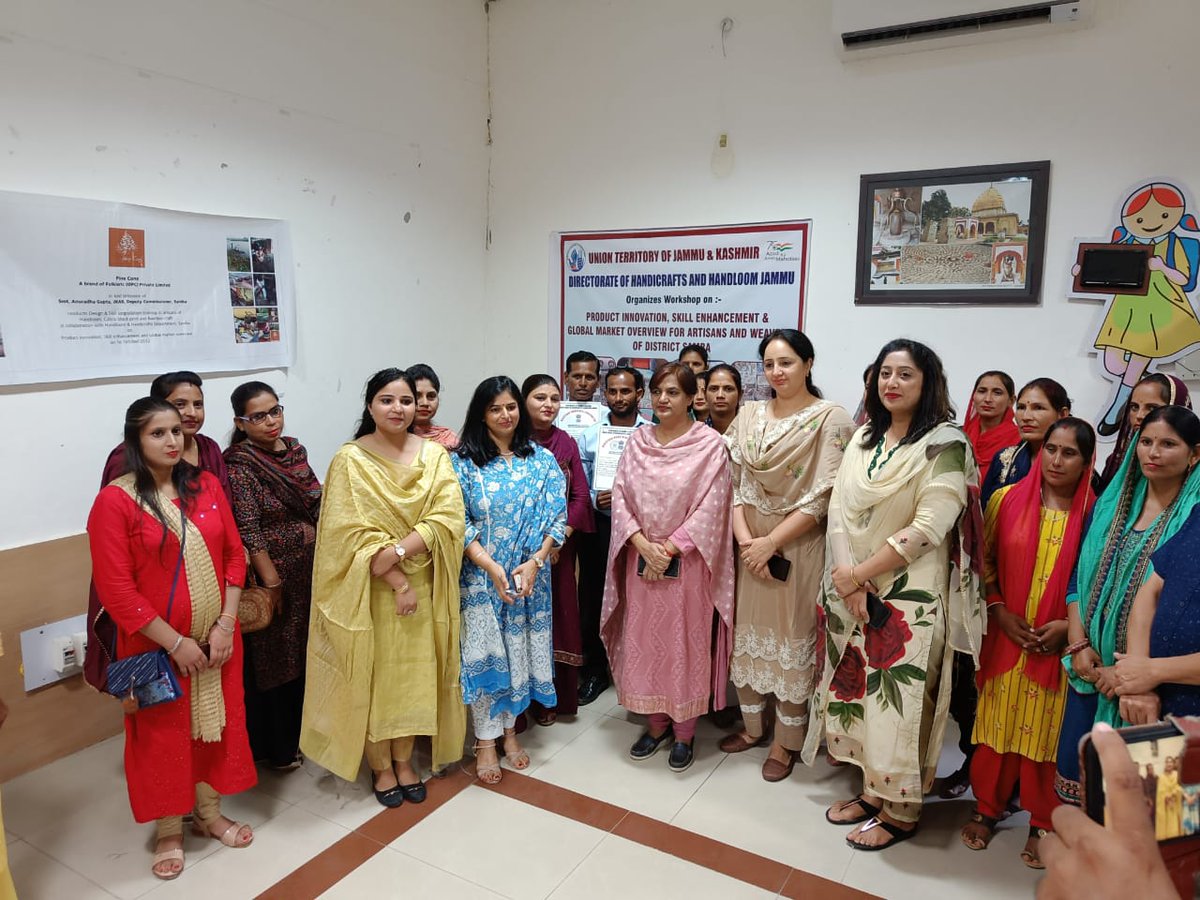 dcsambaoffice's tweet photo. Pine Cone™ a brand by Folkloric (OPC) Private Limited, conducted a workshop for the artisans/weavers of Samba district – Calico print, handloom and bamboo craft in collaboration Department of Handicrafts and Handloom at Confernce Hall, DC office #Samba
@diprjk 
@DDJammuChannel https://t.co/6yxsyv4WeF