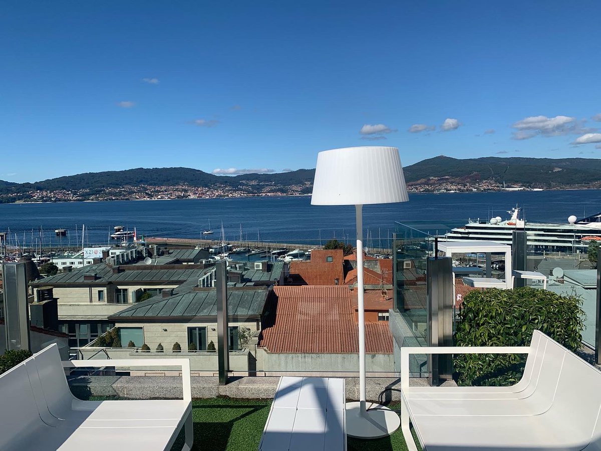 Así empieza el 𝐨𝐭𝐨ñ𝐨 en las 𝐑𝐢́𝐚𝐬 𝐁𝐚𝐢𝐱𝐚𝐬 ☀️🌡⁣⁣
⁣⁣
#ahoramismo #vigo #granhotelnagari #nagarispa #empiezalomejor #laplayasoloparati #galiciacalidade #otoño2022⁣
⁣