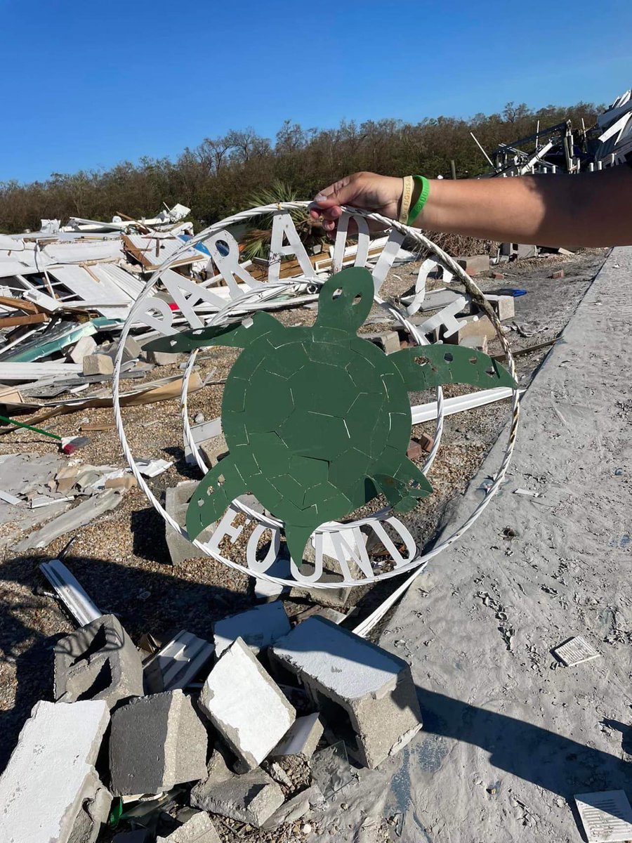 RyanMousty's tweet photo. Out of the rubble in one of the hardest hit areas of Hurrican Ian, a sign of hope, a sign that Paradise WILL be Found again ❤️ #bonitasprings @ABC @NBCNews @DavidMuir #bonitabeachvillage #hickoryblvd https://t.co/DW65LWKapf